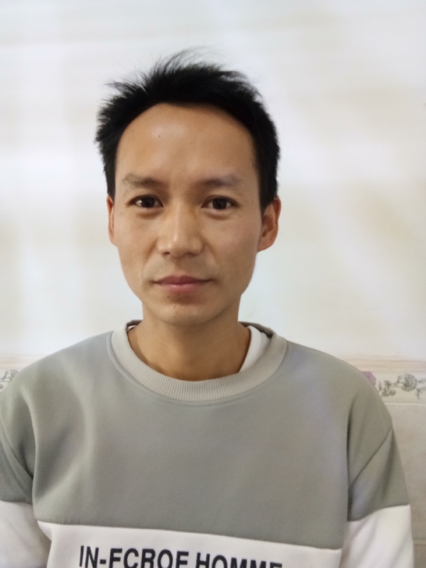 单亲爸爸的第一张照片--禄丰基督教相亲网